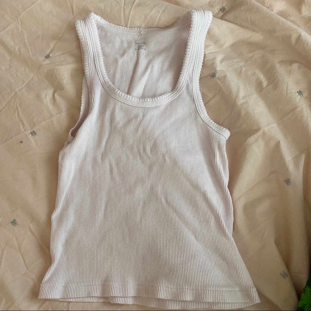 baby pink beater tank w scalloped edges